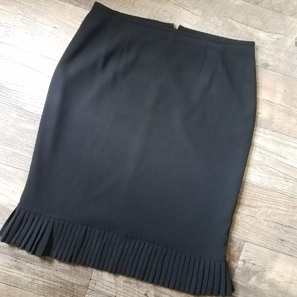 KASPER BLACK SKIRT SIZE 14